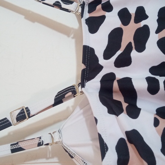 WHITE LEOPARD TWIST FRONT TUMMY CONTROL RUCHED ONE PIECE SWIMSUIT SZ LARGE NWOT - Picture 8 of 10